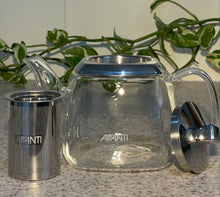 Load image into Gallery viewer, Beautiful Square Glass Teapot - 400mls
