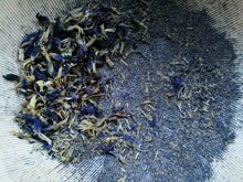 Load image into Gallery viewer, The Chai Stand Deep Blue - Butterfly Pea Flower Tea
